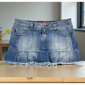 Y2K 90s YMI Denim Micro Mini Skirt/Skort Size 9 Ruffle Raw Hem Pleated Low Rise